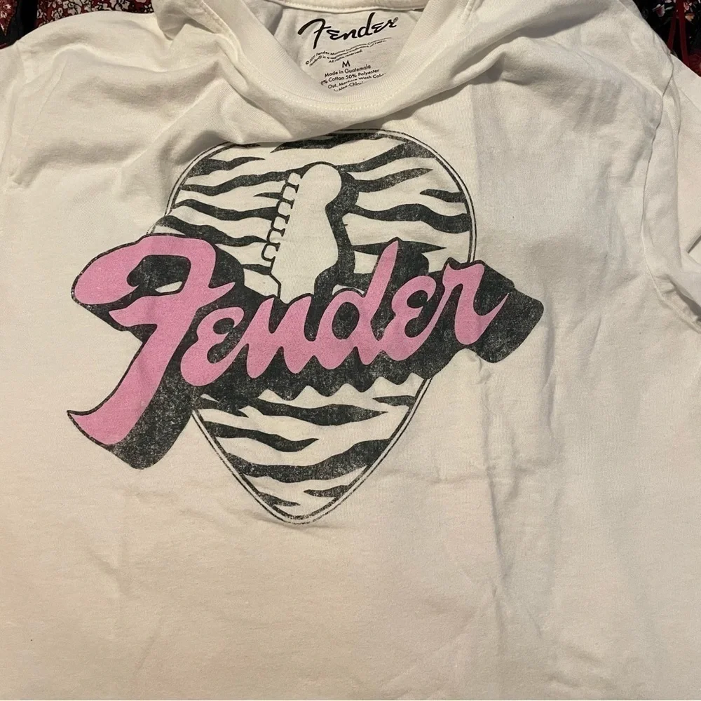 - 🆕Fender Women Guitar Band Rock Music Zebra Stripes Shirt White Pink Size… - Picture 2 of 4